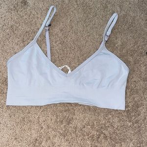 Lululemon bra size 8